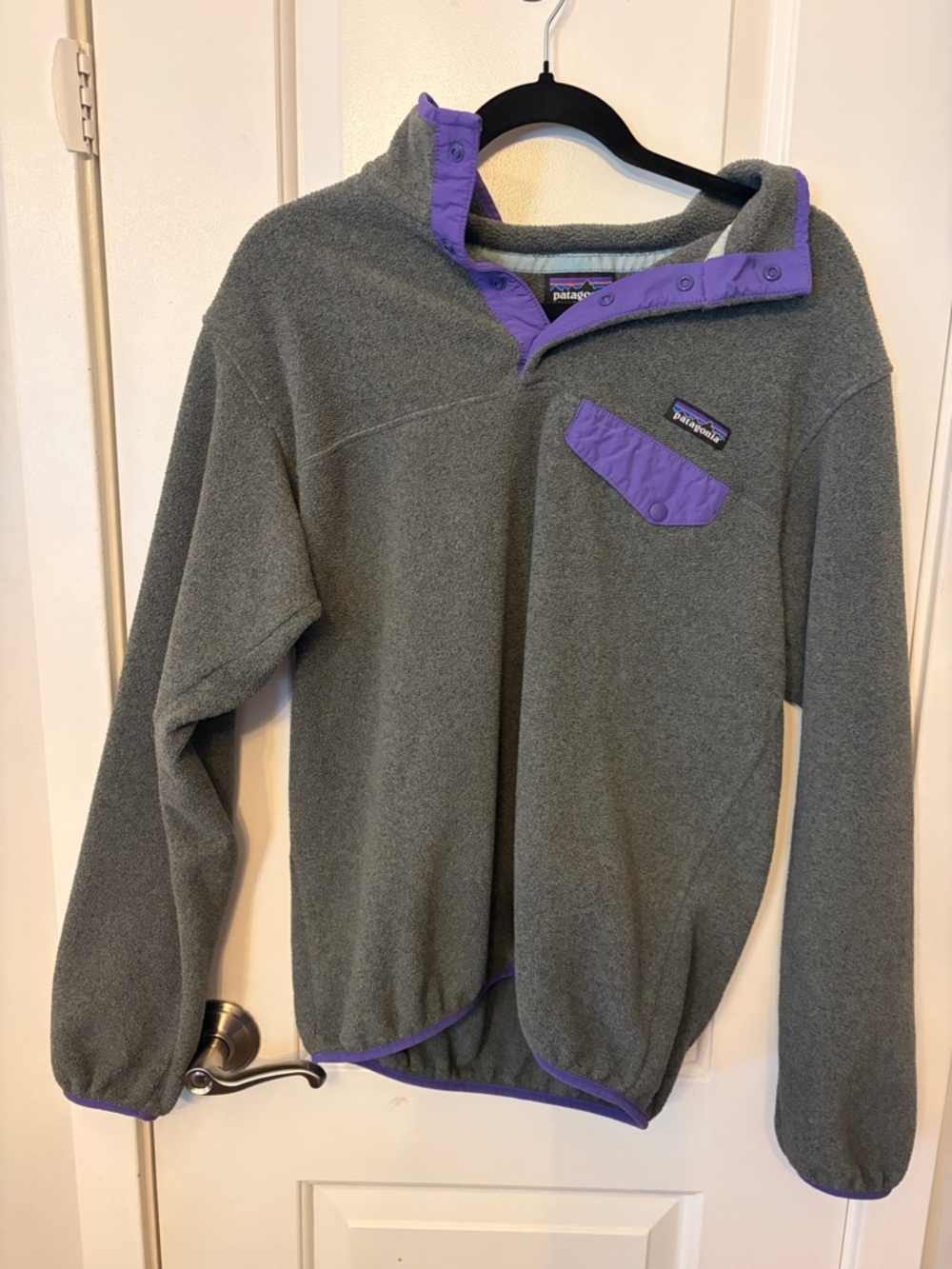 Patagonia Women’s Gray Crewneck Fleece with Purple Trim